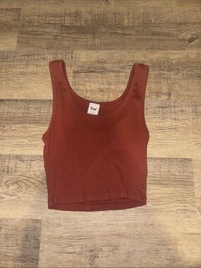 TNA Ribbed Scoop Crop Tank in Rust Red